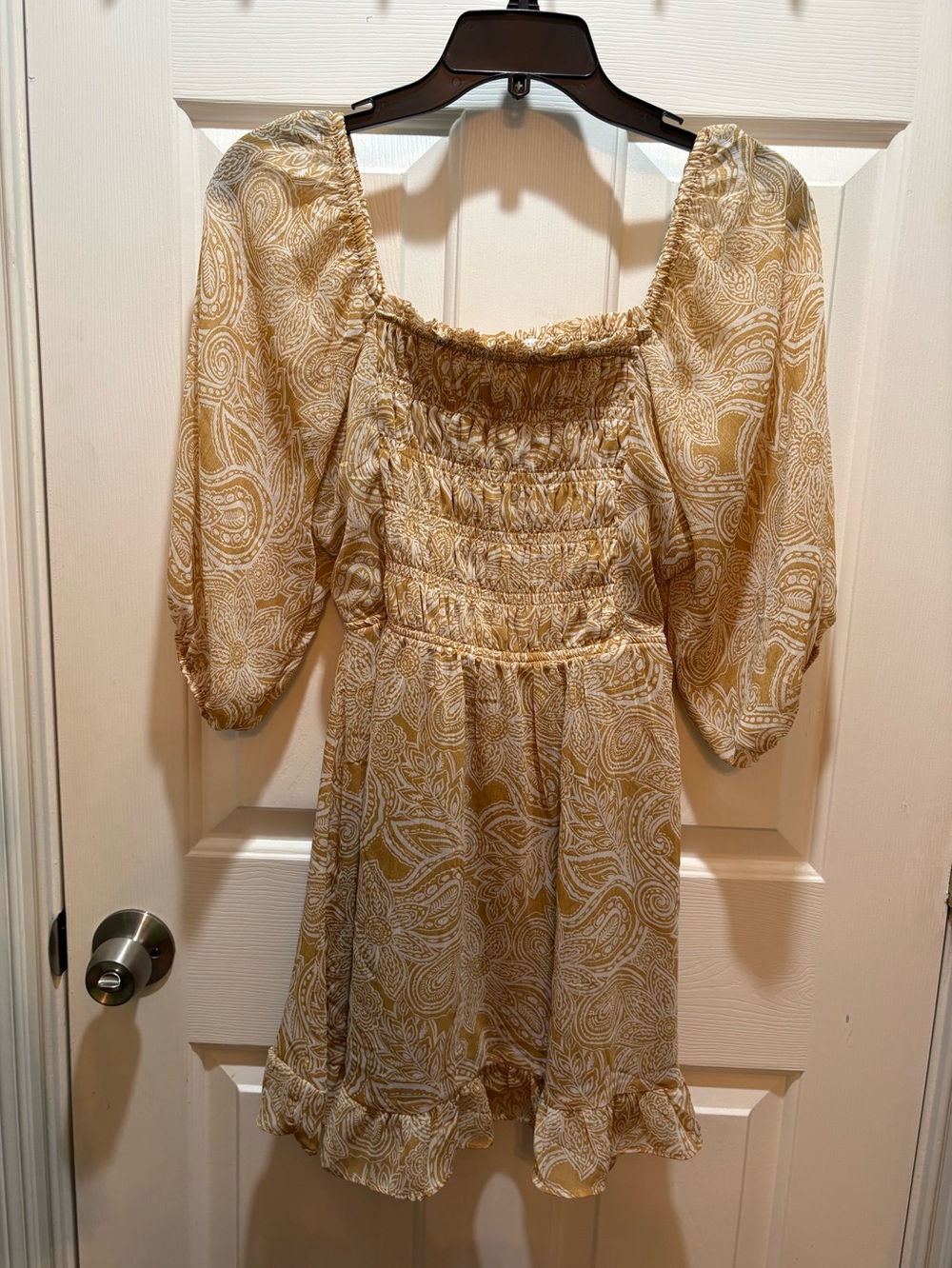 Sienna Sky small tan Paisley Smocked Casual Dress